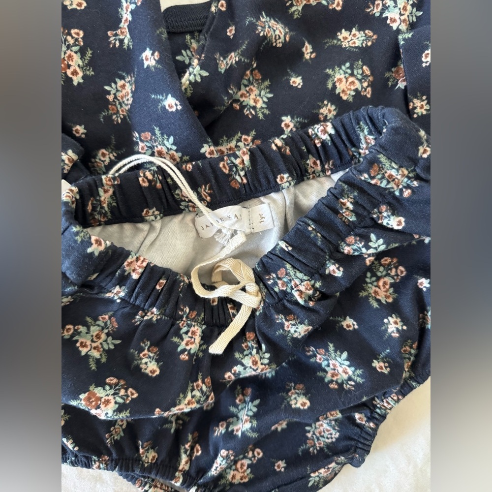 Jaime Kay NWT Bundle Set - 1 YR - Picture 10 of 16